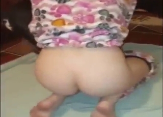 Pupil needs money, agrees in the matter of shoot zoo porn